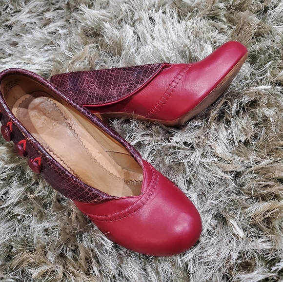 Cute women's heels - Picture 5 of 9